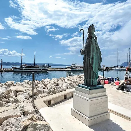 Awesome Apartment In Baska Voda Baška Voda