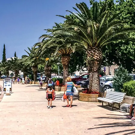 Apartament Awesome Apartment In Baska Voda *